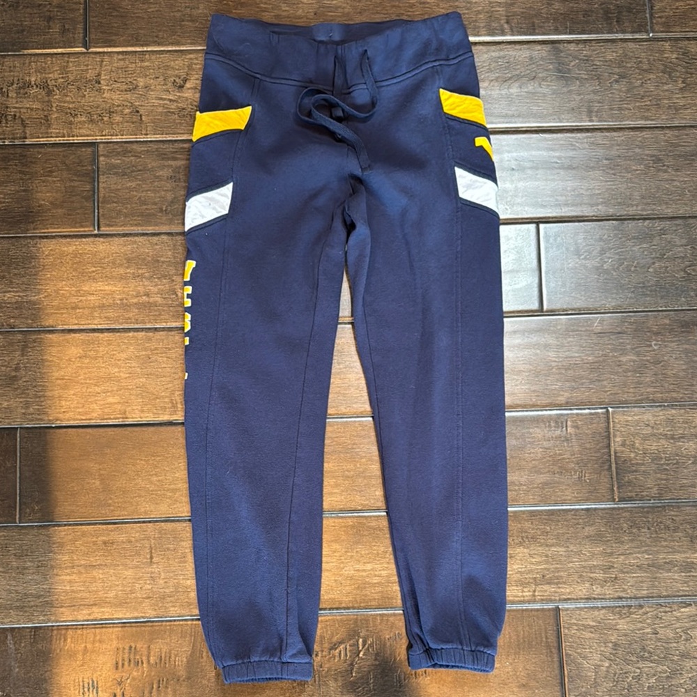 ❤️3/$30 Colosseum West Virginia Joggers